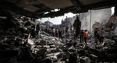 İsrail, Bureij Mülteci Kampı'nı Vurdu: 12 Ölü