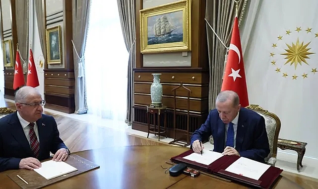 TSK'daki Terfiler ve Atamalar Belli Oldu: Cumhurbaşkanı Erdoğan, Yüksek Askeri Şura Kararlarını İmzaladı!