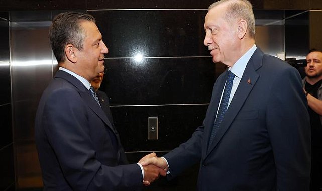 Özgür Özel ile Cumhurbaşkanı Erdoğan'dan 'yeni yıl' görüşmesi! CHP lideri birçok siyasinin yeni yılını kutladı