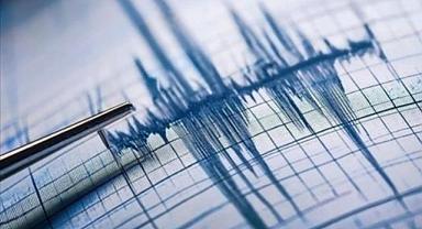 Balıkesir'de 4.9 büyüklüğünde deprem! İstanbul ve Bursa dahil birçok ilde hissedildi