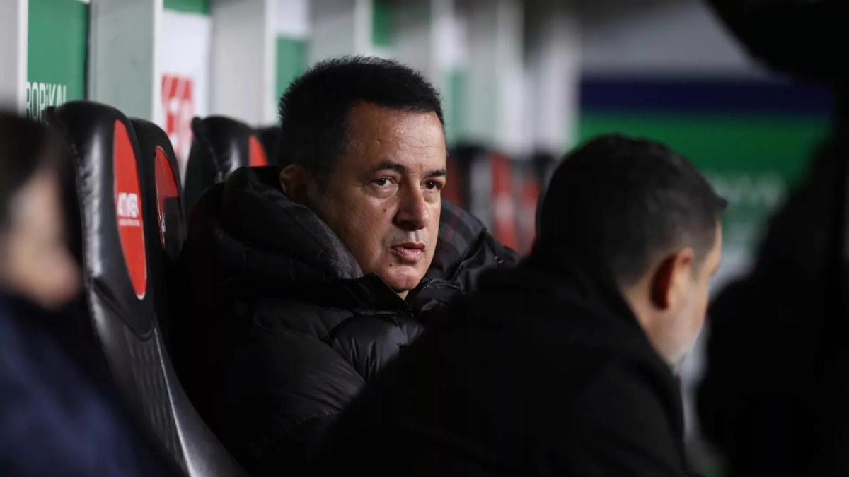 Acun Ilıcalı, Slovenya'da lig şampiyonluğu hedefliyor