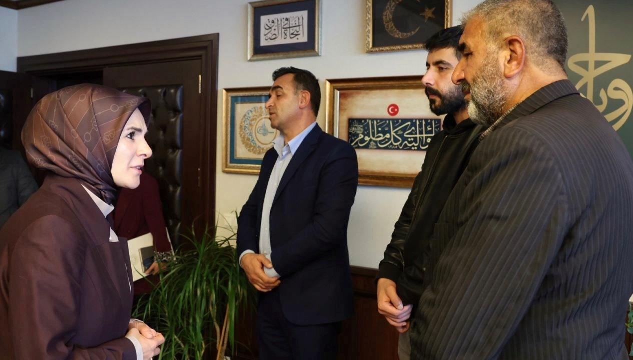 Bakan Göktaş, Rojin Kabaiş'in ailesiyle bir araya geldi