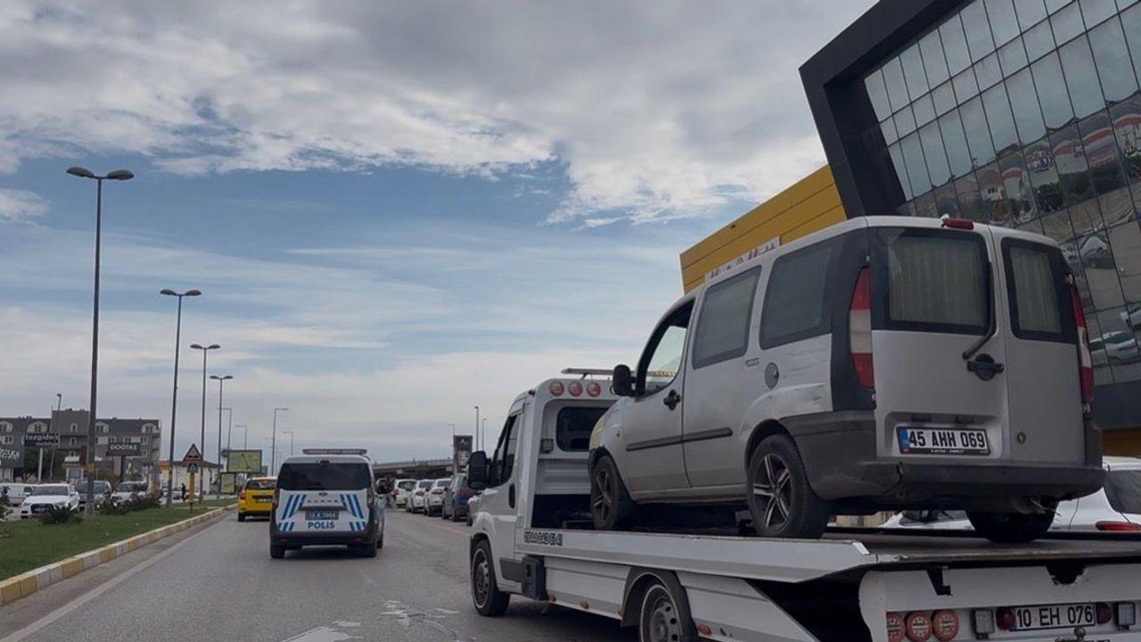 Bandırma’da araçta elektrik kaçağı paniği