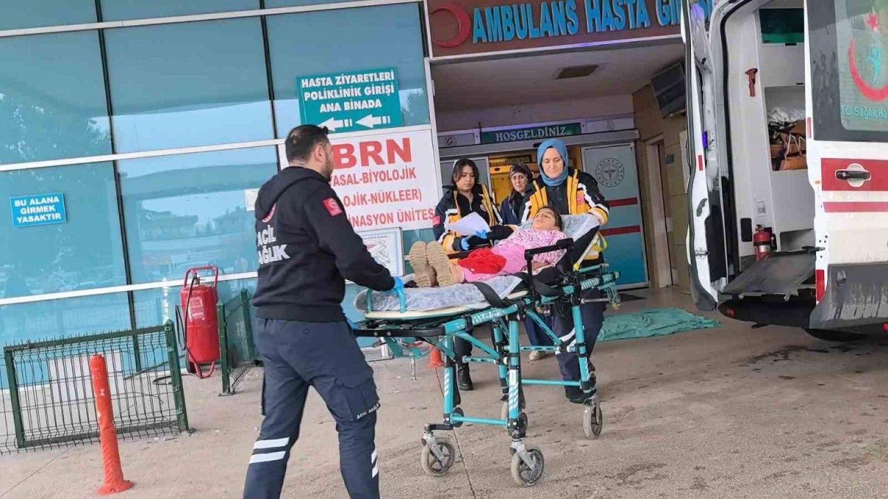 Bursa’da demir kapının altında kalan 9 yaşındaki çocuk ağır yaralandı