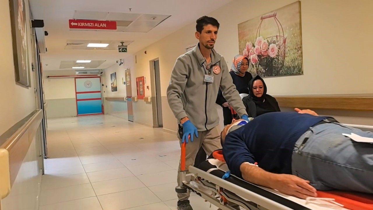 Bursa'da kamyonet çarpışmanın etkisiyle kanala uçtu