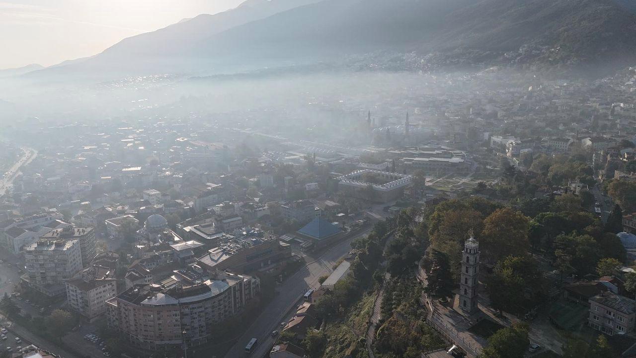 Bursa'da tarihi yerler, sisler ortasından görüntülendi