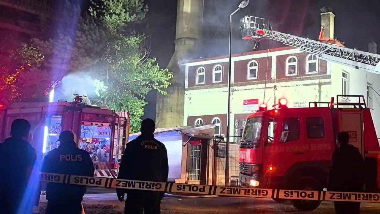 Erzurum’da Cami yangını korkuttu