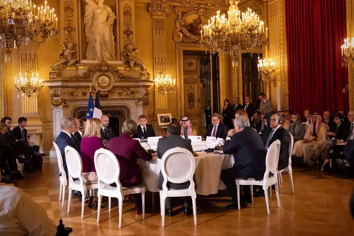 Hakan Fidan Paris'te Gazze Toplantısında