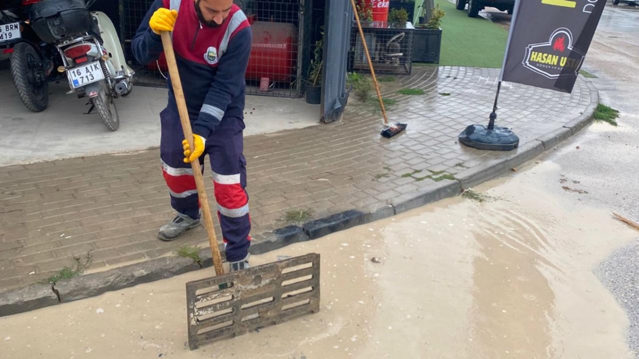 İnegöl Belediyesi’nden rögar temizliklerine destek