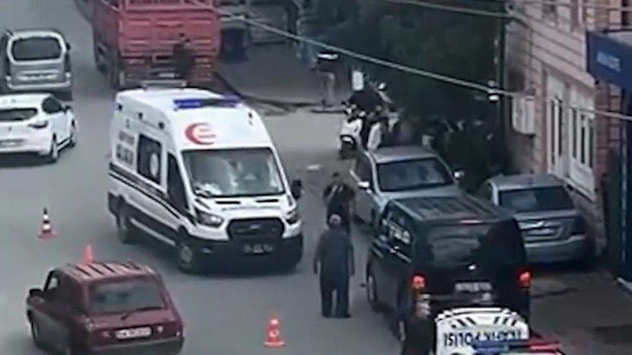 Kamyonetle çarpışan motosiklet sürücüsü hayatını kaybetti