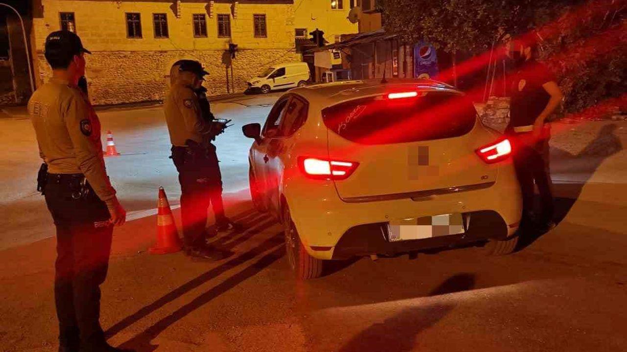 Kozan’da modifiye araçlara ceza yağdı: 16 araç ve 11 motosiklet trafikten men edildi
