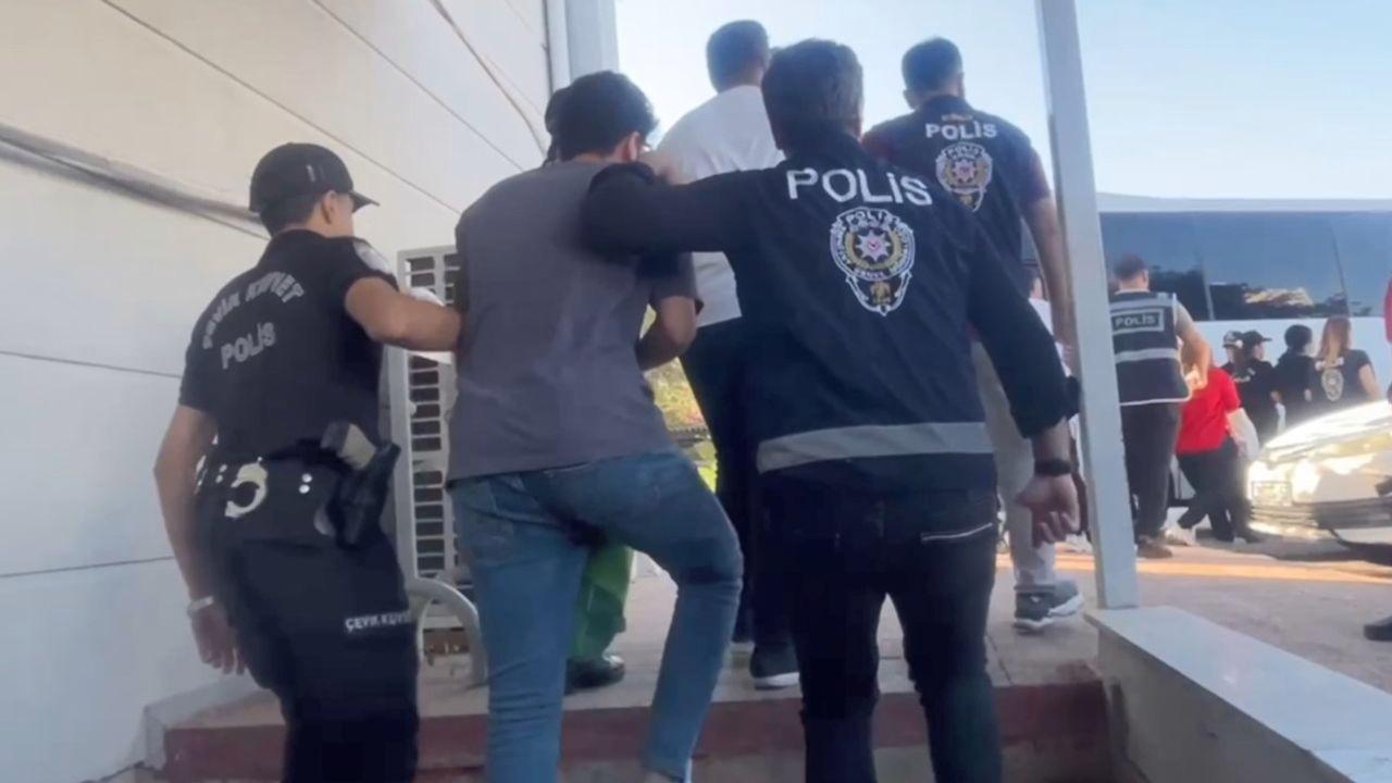 Mersin’de toplumsal medyadan dolandıran şebeke çökertildi: 5 tutuklama
