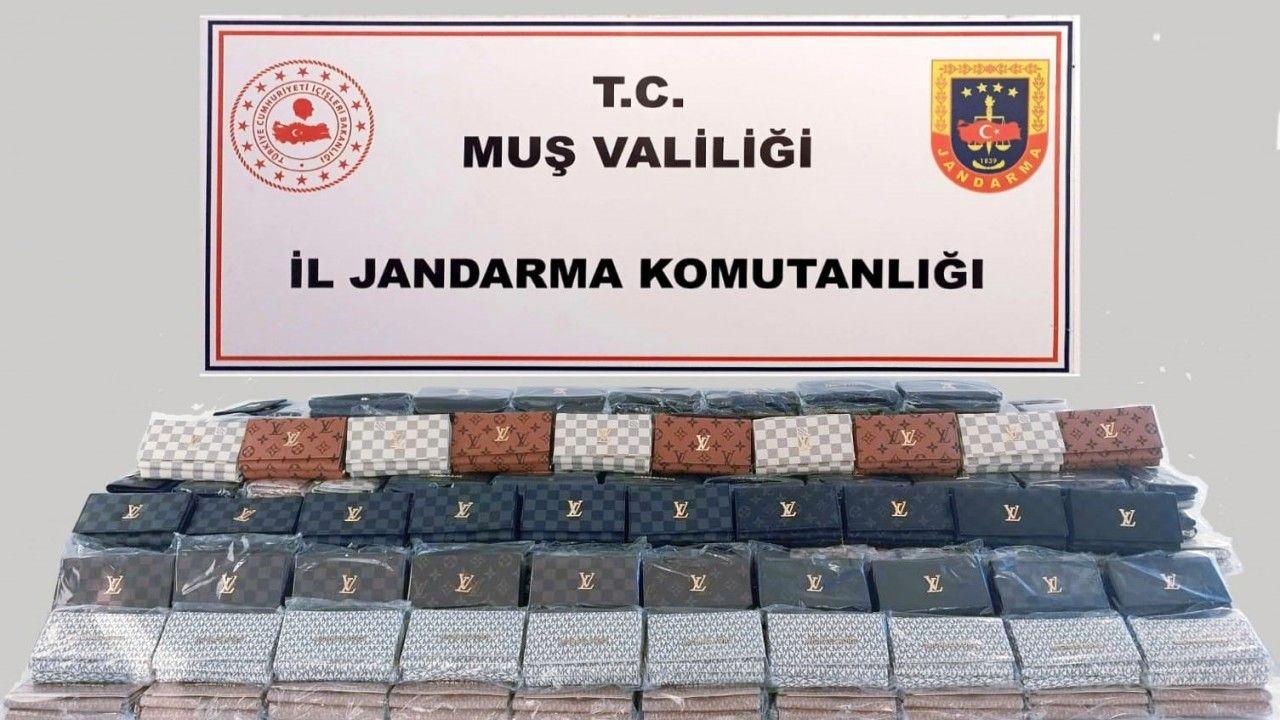 Muş’ta 1 milyon 220 bin liralık sahte cüzdan ele geçirildi