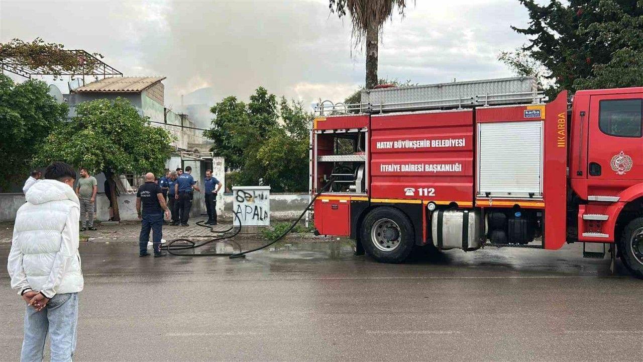 Müstakil konut alevlere teslim oldu