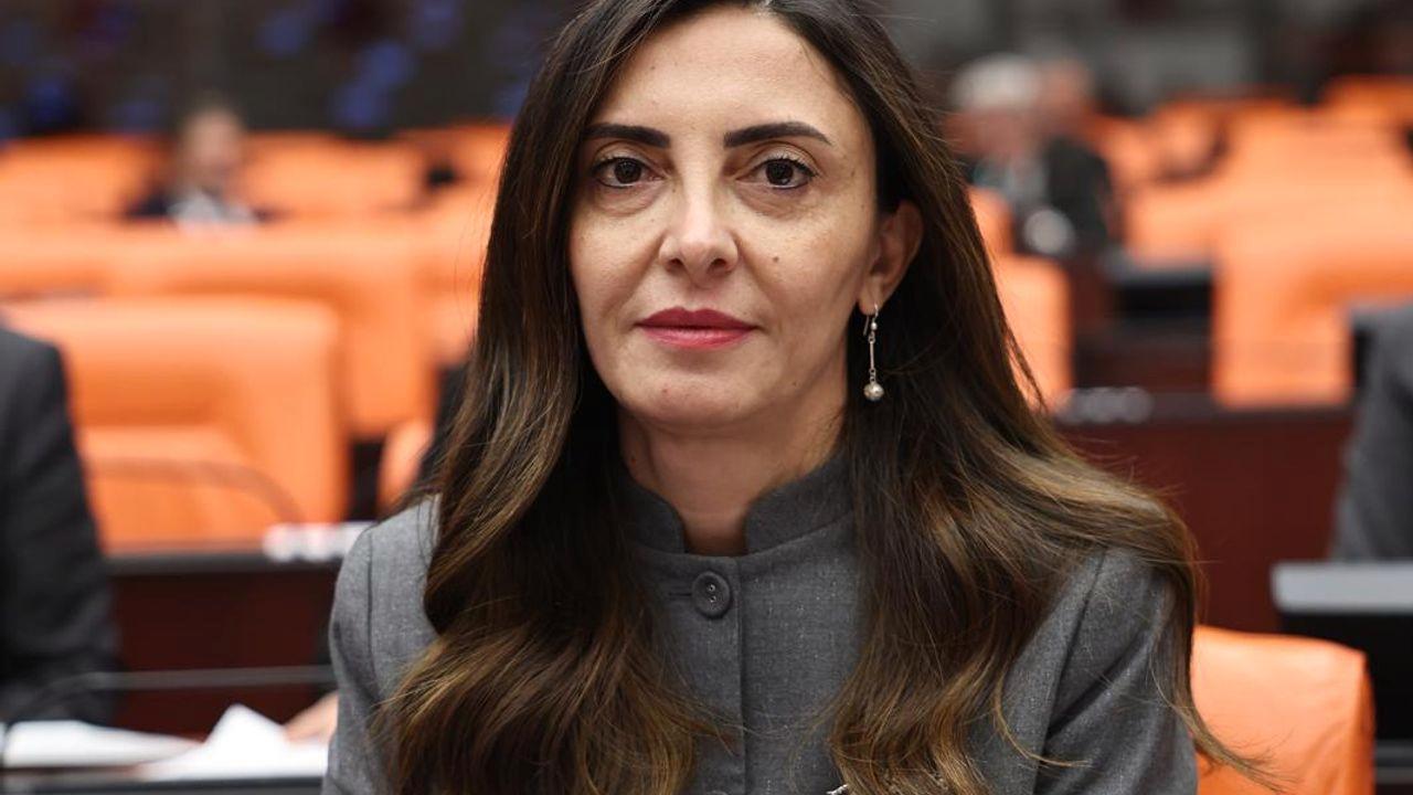 Nurhayat Altaca Kayışoğlu: Bursa'da tekstil ve mobilya sektörü iflaslarla çöküyor