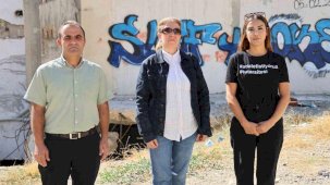 63 kişinin öldüğü apartmanın davasında aileler, karar duruşması öncesi enkaz alanında toplandı