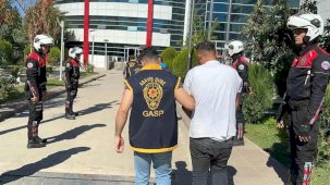 Adıyaman'da Adliye Önünde Silahlı Yakalanma