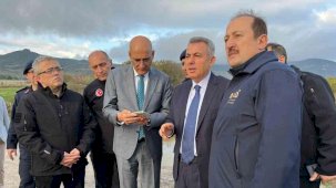 AFAD Başkanı Pehlivan ve Vali Elban’dan Foça’da açıklama