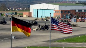 Almanya'daki Amerikan üslerinde maaş krizi