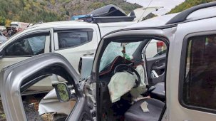 Artvin’de zincirleme trafik kazası: 4 yaralı