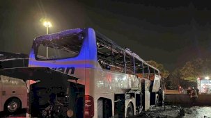 AŞTİ’de otobüs yangını paniğe neden oldu