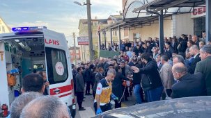 Babasının cenazesinde dayısını da kaybetti