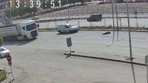 Bandırma’da kamyonun çarptığı yaşlı adam metrelerce savruldu