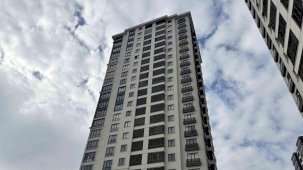 Binanın 14. katından düşerek ölen bayanın nişanlısı birinci duruşmada tahliye edildi