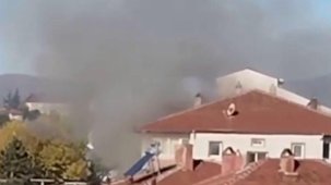 Bolu’da apartman dairesi alev alev yandı