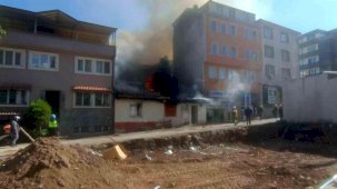 Bursa’da 2 katlı müstakil mesken alev alev yandı