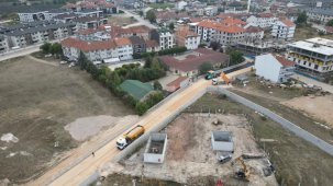 Bursa'da 5 sokakta asfalt kaplama çalışması yapılıyor