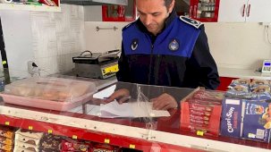 Bursa'da zabıta takımlarından okul kantinlerine sıkı kontrol