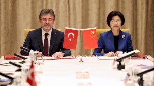 Çin'e su eserleri ve badem ihracatı için imzalar atıldı