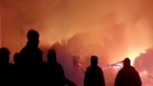 Çorum'da 3 ev alevlere teslim oldu