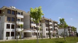 'Emekliye kiralık değildir... emekliler aramasın' ilanı...