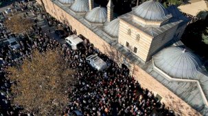 Enkazda kalan 4 kişilik Bilir ailesi, son yolcuklarına uğurlandı
