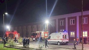 Fabrikada baca yangını: 2 kişi hastaneye kaldırıldı