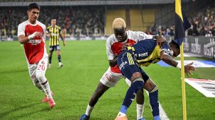 Fenerbahçe maçı sonrası olay tepki: Statta hakeme ne olduğunu açıkladı