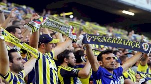 Fenerbahçe taraftarı yıldız futbolcu için 