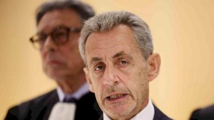 Fransa’nın eski Cumhurbaşkanı Sarkozy yarın cezaevine girecek