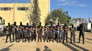 Gazze'de ateşkes: Rehine ve mahkumlar özgür bırakılıyor