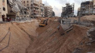 Gazze’de yıkıntılar altında kaybolan esirler, Mısır’a ait araç ve ekipmanlar ile aranıyor