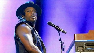 Grammy ödüllü müzikçi D’Angelo hayatını kaybetti