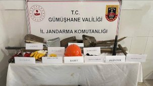 Gümüşhane’de kaçak kazı yapan 4 kişi suçüstü yakalandı