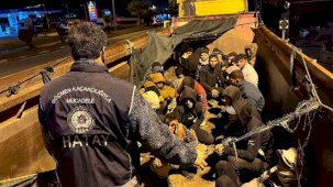 Hafriyat kamyonu kasasından moloz yerine göçmen çıktı