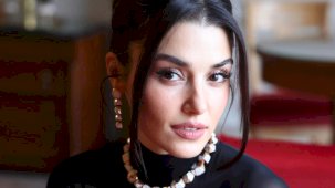 Hande Erçel'in İngilizce konuşması beğenilmedi