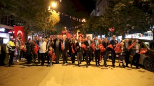 İnegöl’de Cumhuriyet Coşkusu meydanlara taştı