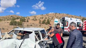 Kazada ağır yaralanan şoför hastanede hayatını kaybetti