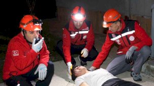 Lise pansiyonunda kurtarma tatbikatı