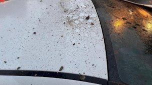 Lüleburgaz’da üst geçitten beton parçaları düştü: Sürücü faciadan döndü